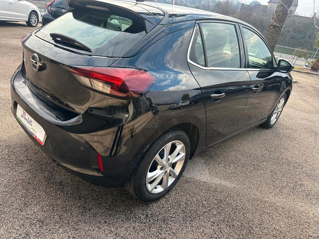 Opel Corsa 1.2 Elegance NEOPATENTATI