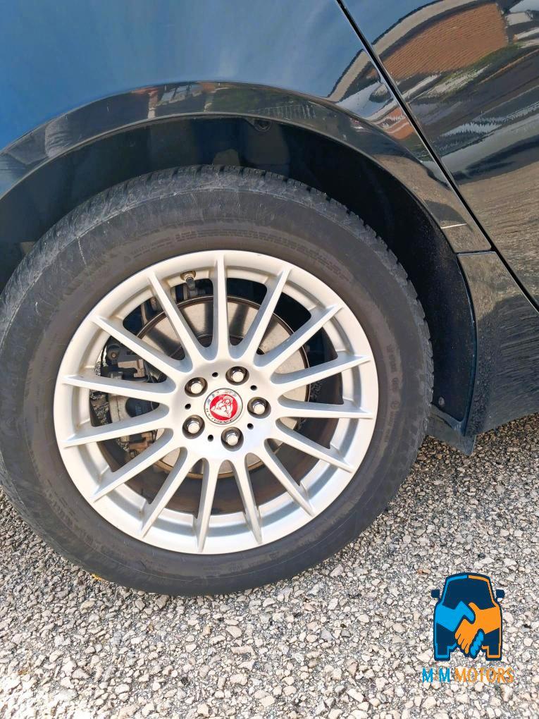 Jaguar XF Berlina XF 2.0d i4 Pure Business edition 163cv auto my18