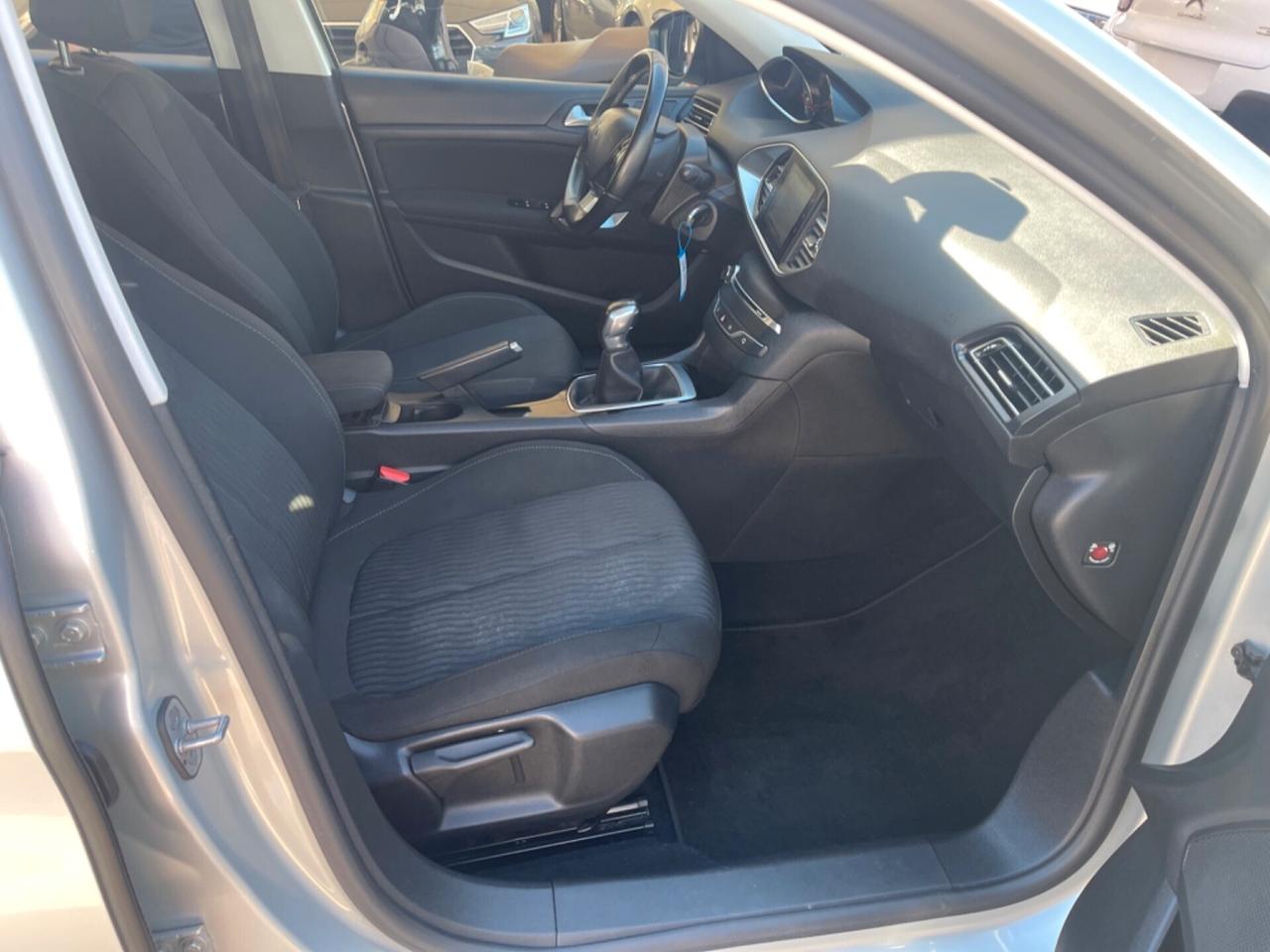 Peugeot 308 BlueHDi 120 S&S SW Business