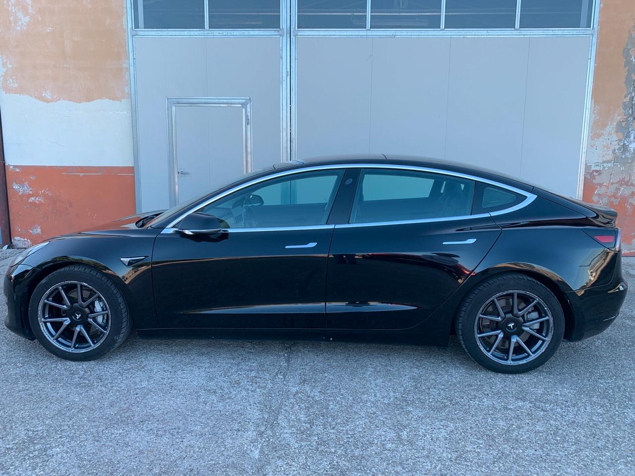 Tesla Model 3 Long Range Dual Motor AWD