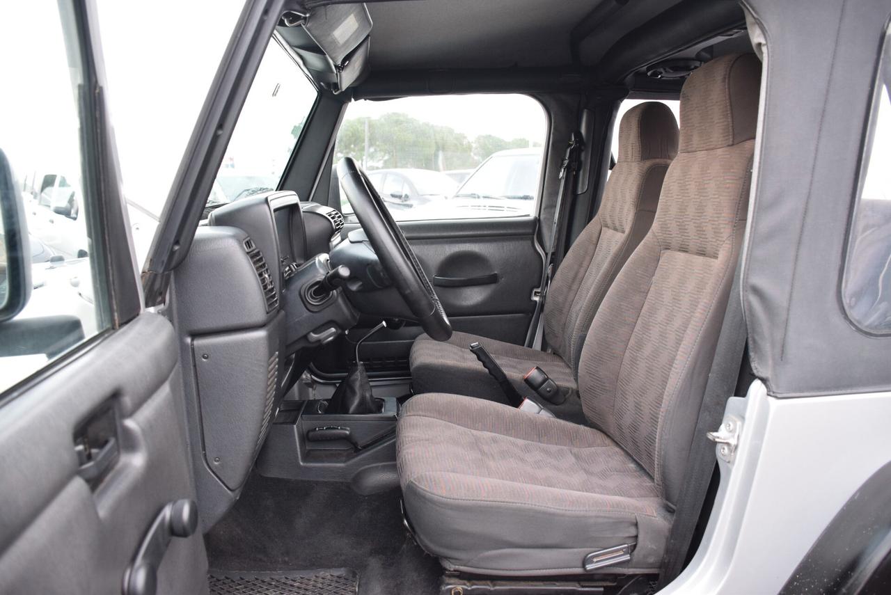 Jeep Wrangler 4X4 2.4 cat 143CV 6M Sport CORTA