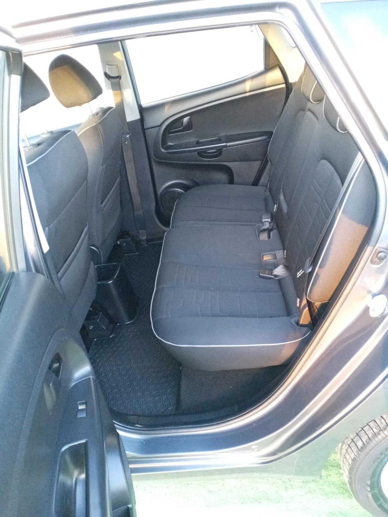 KIA VENGA 1.4 BENZINA UTILITARIA BASSI CONSUMI