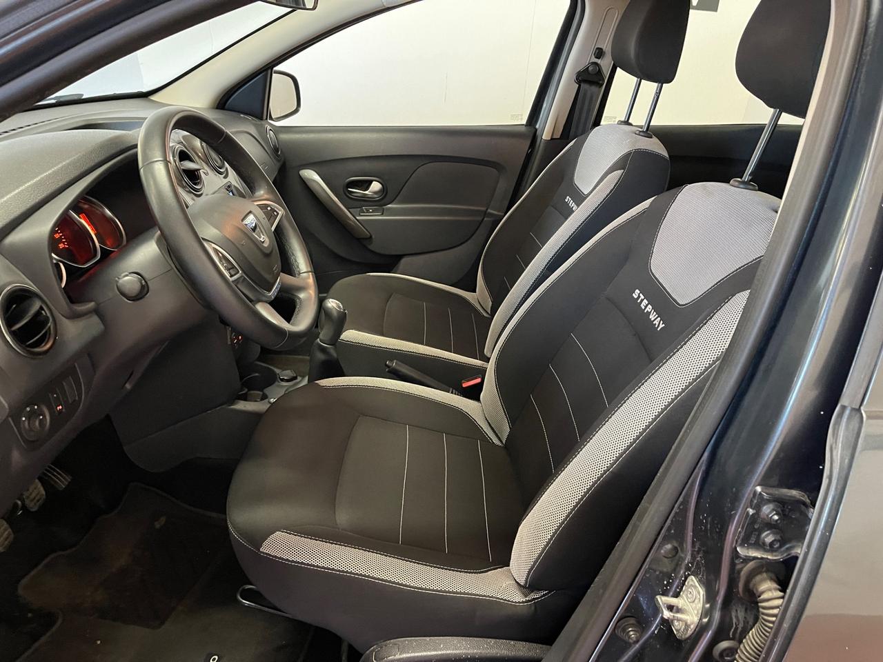 Dacia Sandero Stepway 1.0 TCe 100 CV ECO-G Comfort
