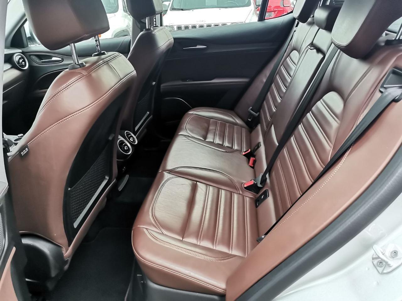 Alfa Romeo Stelvio 2.2 Turbodiesel 210 CV AT8 Q4 Executive