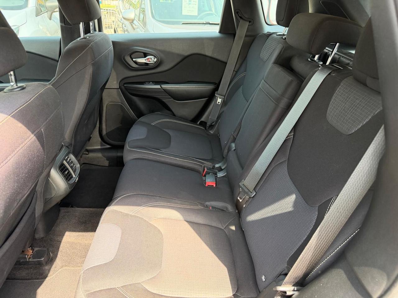 Jeep Cherokee 2.0 Mjt II 4WD Active Drive I Limited-10/2015