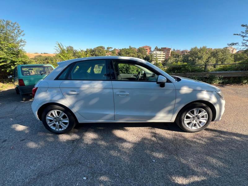 Audi A1 Sportback 1.6 tdi s-tronic km 87000!