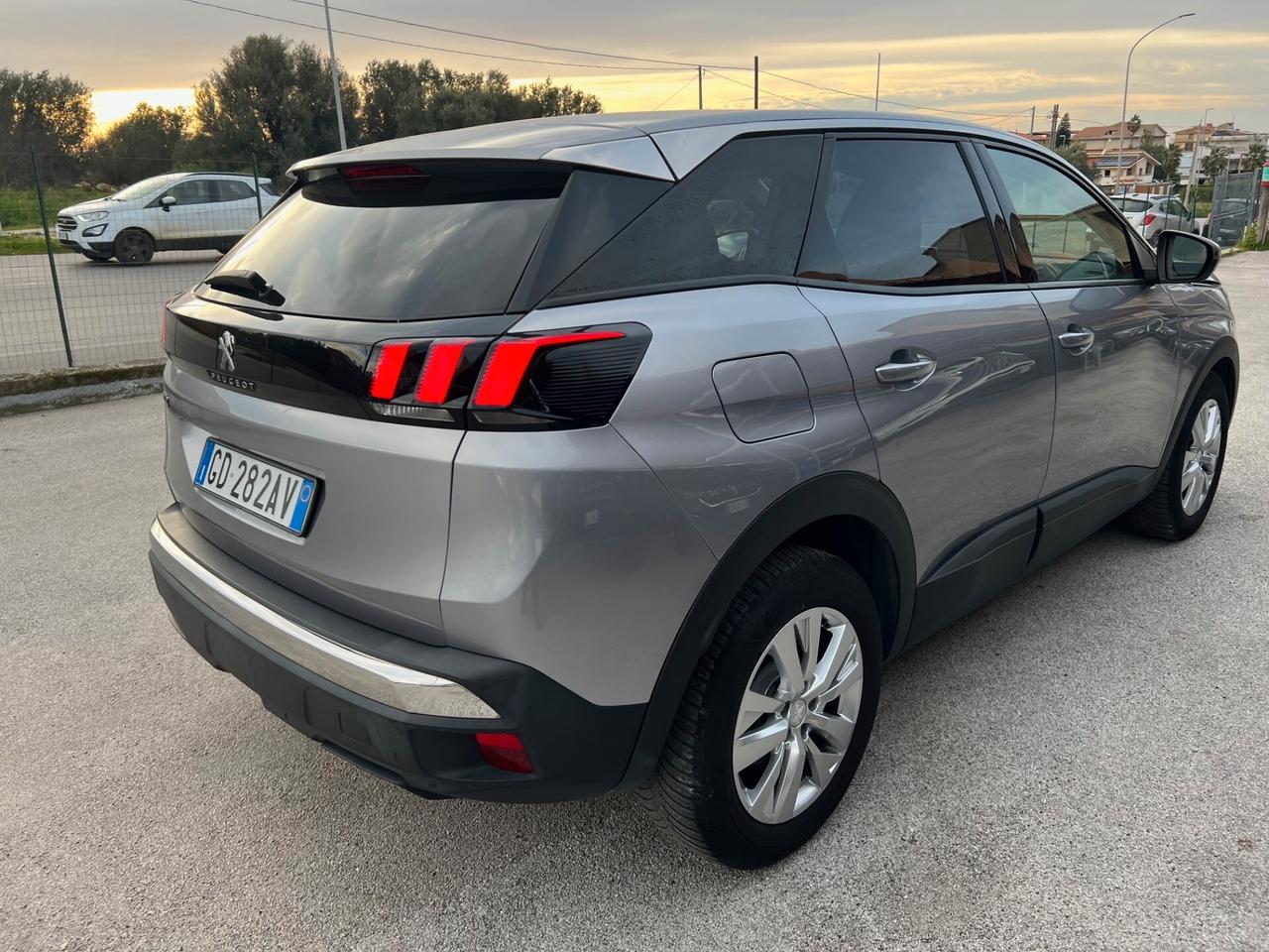 Peugeot 3008 BlueHDi 130CV EAT8 Active 2020