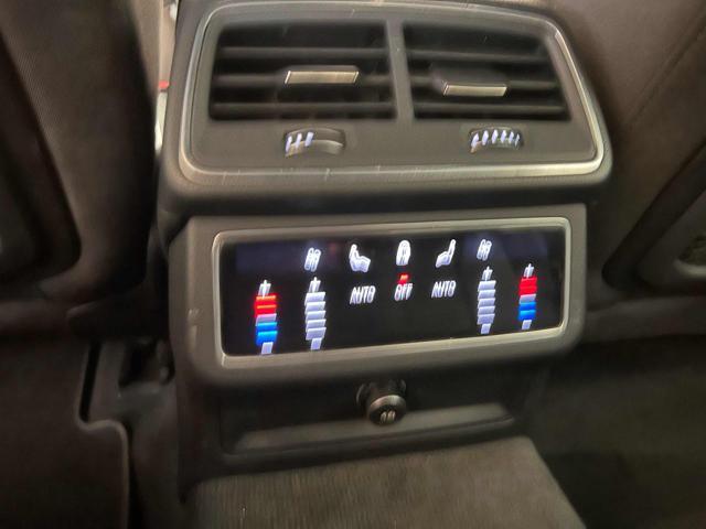 AUDI A6 40 2.0 TDI quattro ultra S tronic Business Design