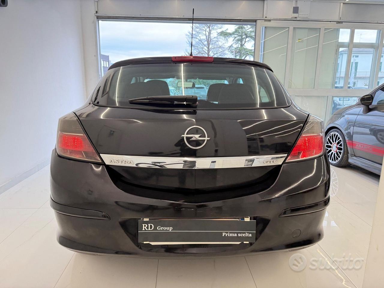 Opel Astra GTC 1.7 CDTI