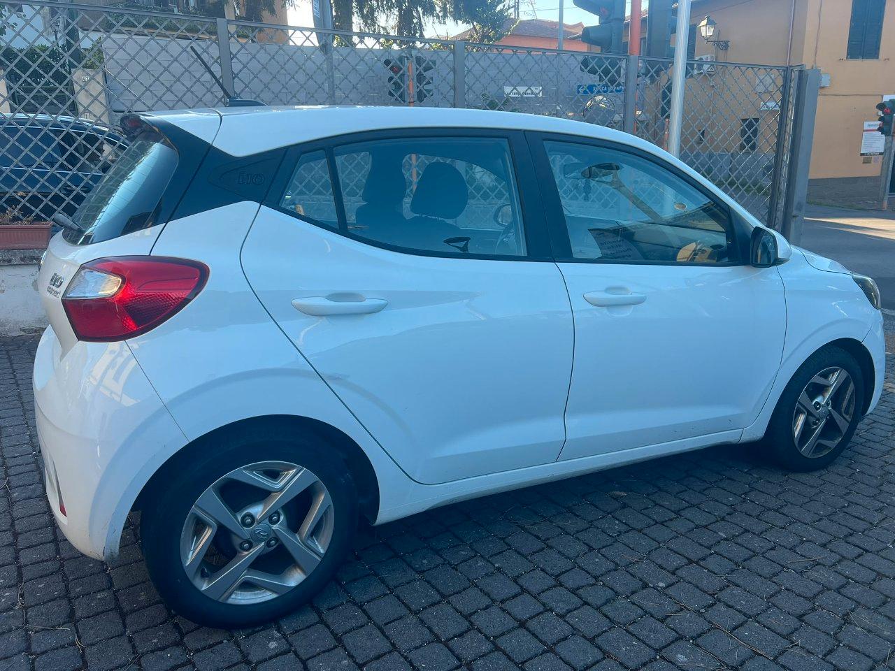 Hyundai i10 1.0 Tech Connect Pack econext Gpl