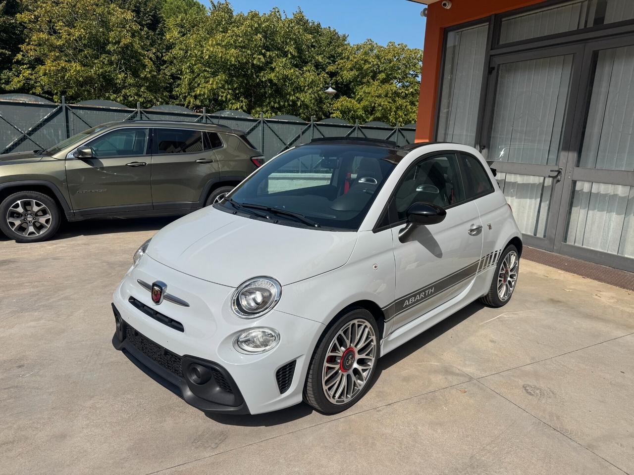 Abarth 595 C 1.4 Turbo T-Jet 165 CV
