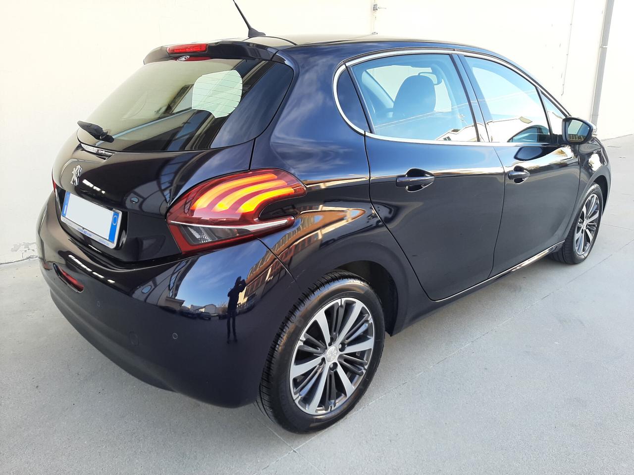 Peugeot 208 1.6 BlueHDi 75cv 5p Allure