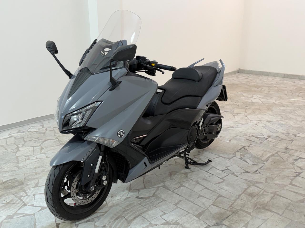 Yamaha TMAX 530 LUXE MAX