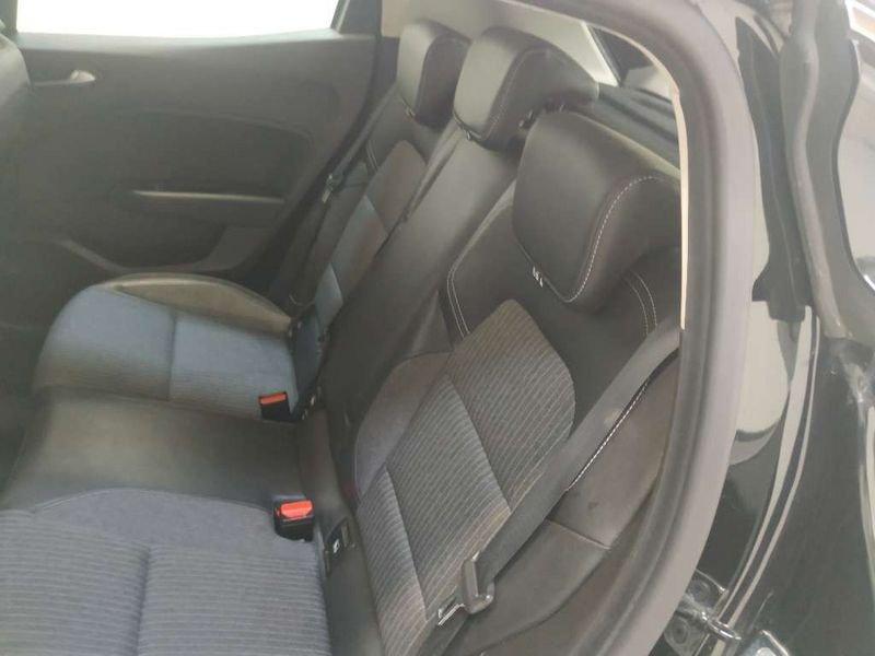 Renault Clio 1.6 E-Tech hybrid Intens 140cv auto my21