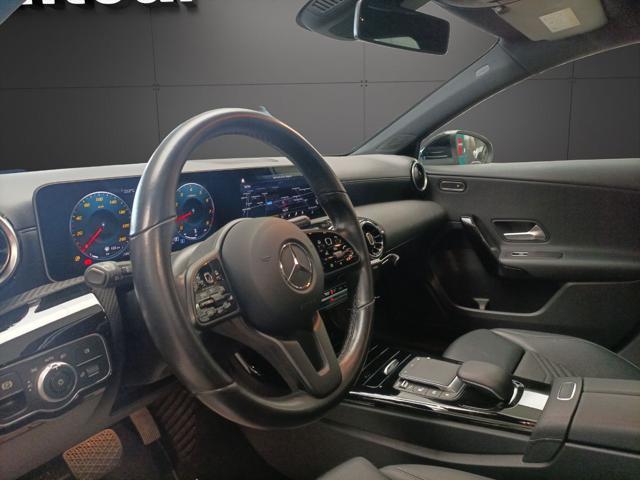 MERCEDES-BENZ A 180 Automatic Business