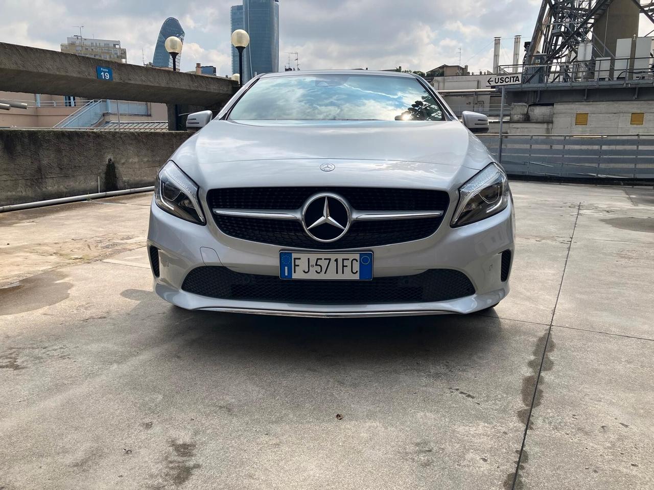 Mercedes-benz A 180 A 180 d Automatic Premium FULL FULL