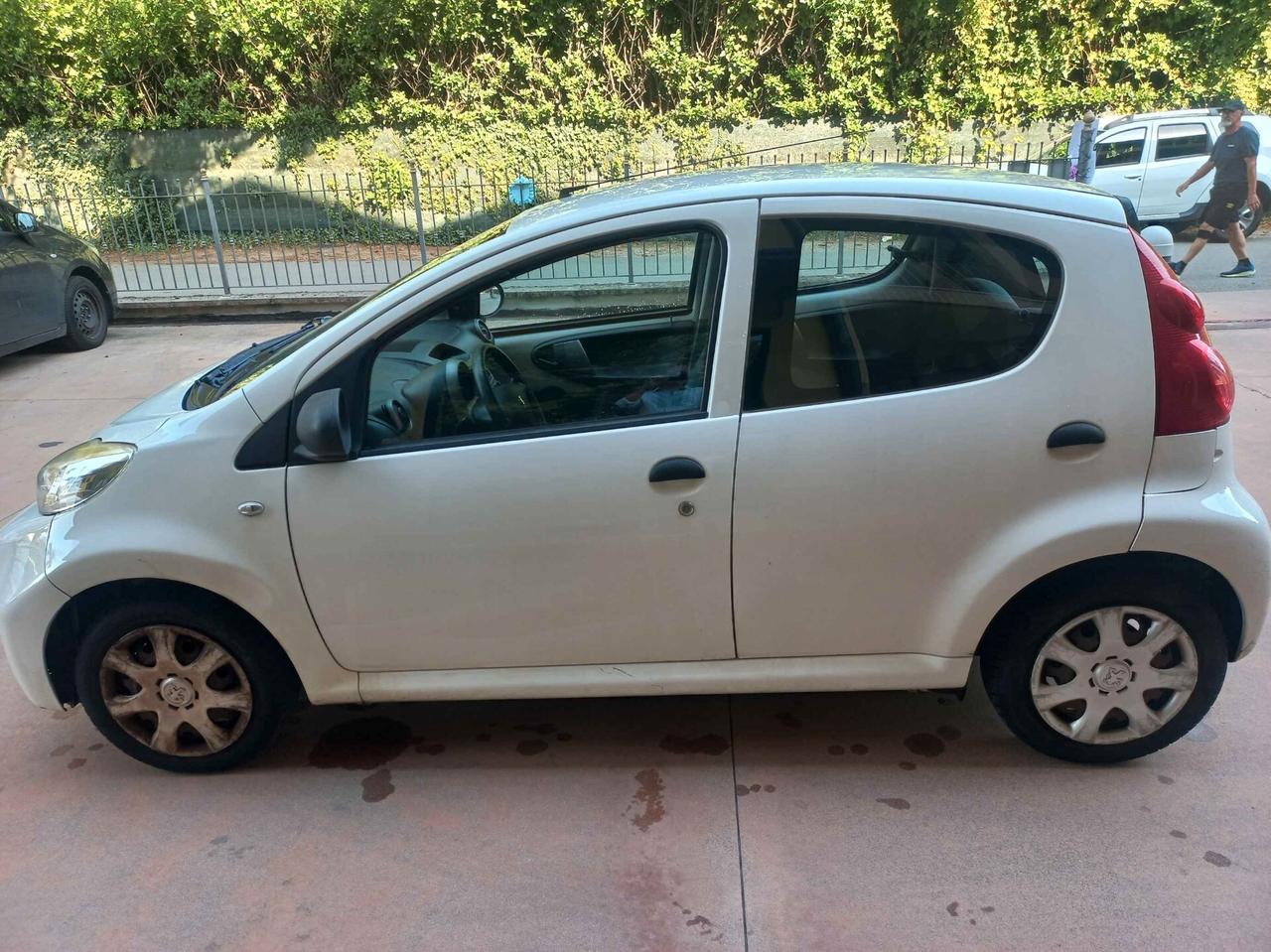 Peugeot 107 1.0 68CV 5p. Desir