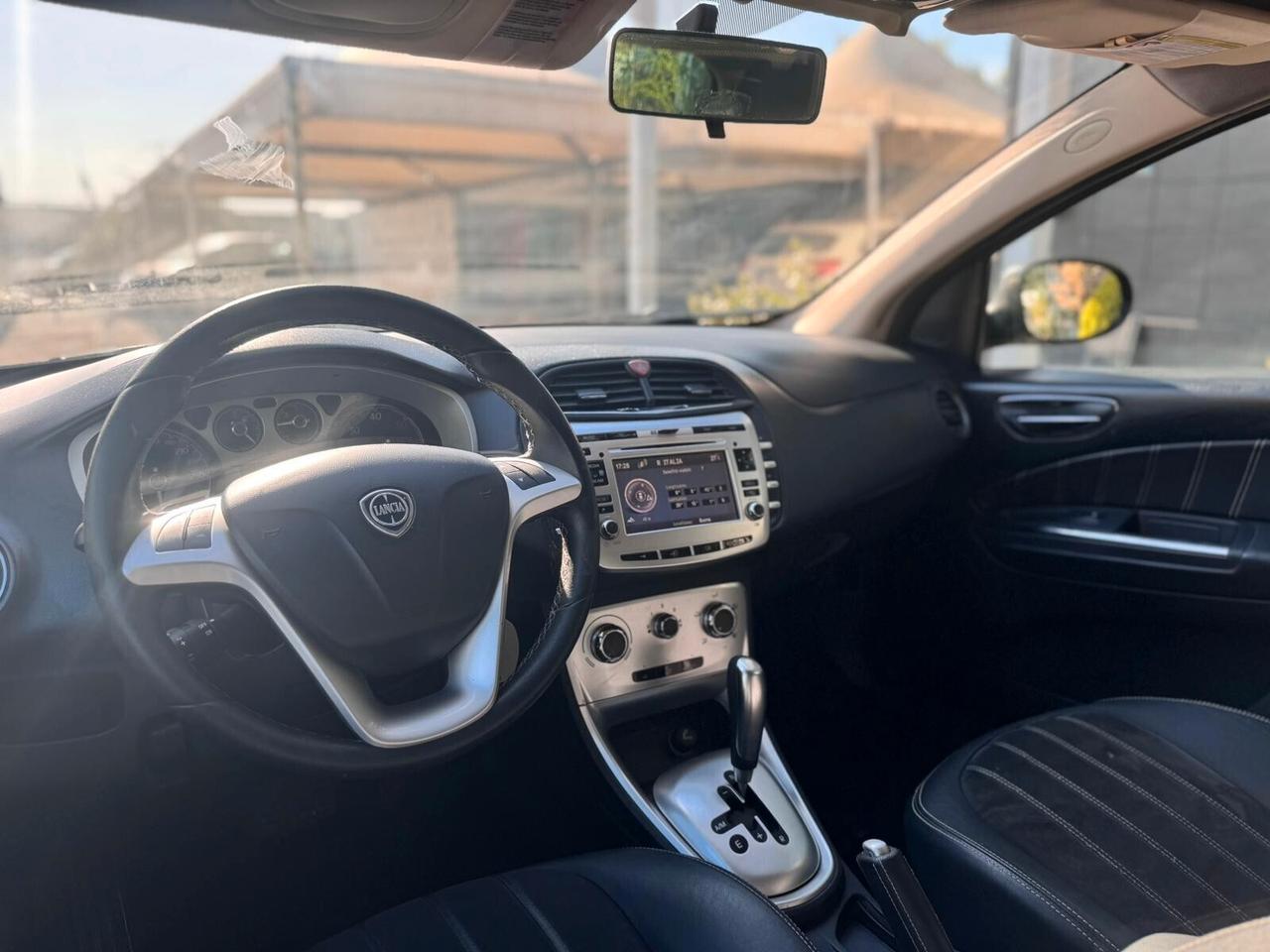 Lancia Delta 1.6 MJT DPF AUTOMATICO