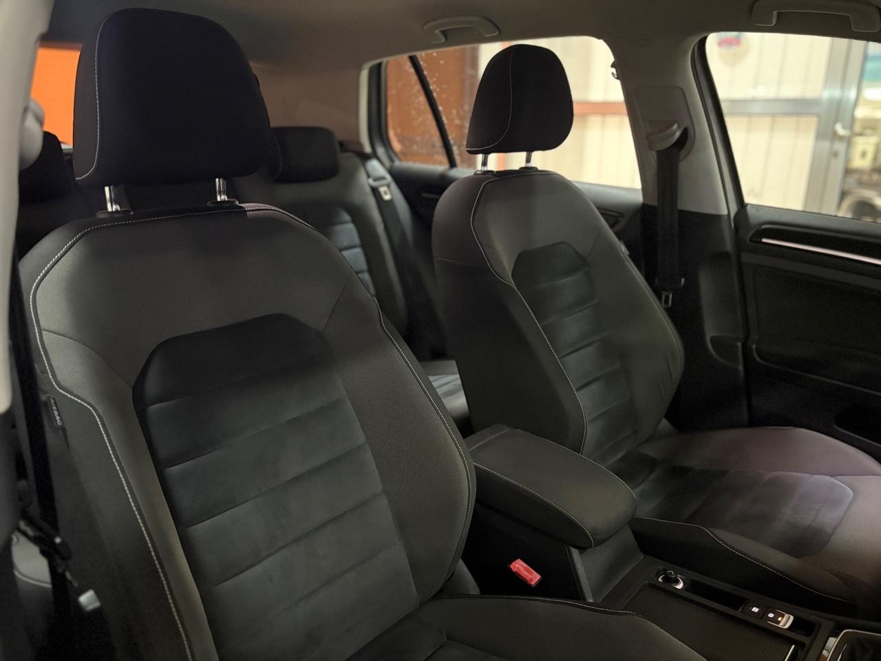 Volkswagen Golf 1.6 TDI 5p. Highline BlueMotion Technology