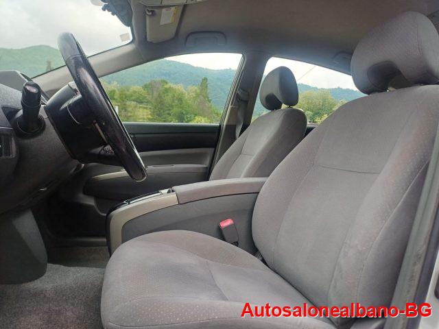TOYOTA Prius 1.5i 16V