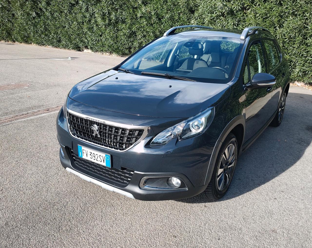 Peugeot 2008 BlueHDi 100 S&S Allure