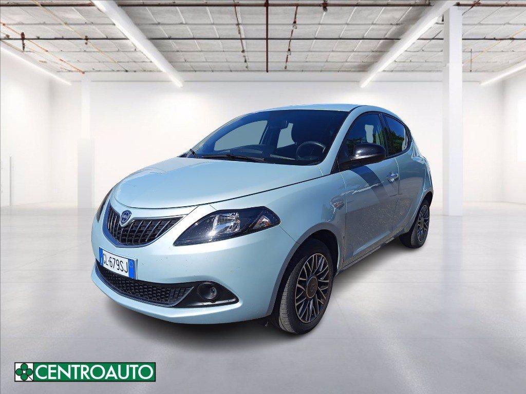 LANCIA Ypsilon 1.0 firefly hybrid Gold Plus s&s 70cv del 2023