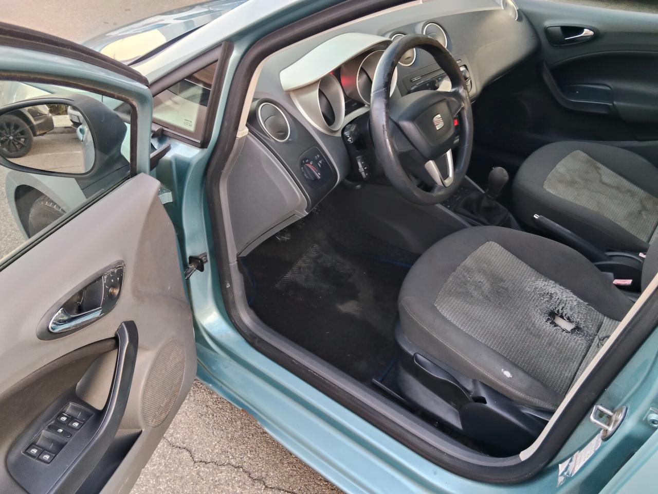 Seat Ibiza 1.4 5p. Reference Dual