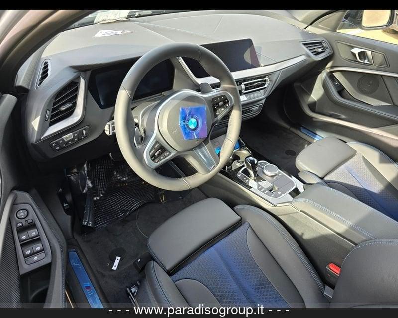 BMW Serie 1 5 PORTE - F40 118d 5 Porte