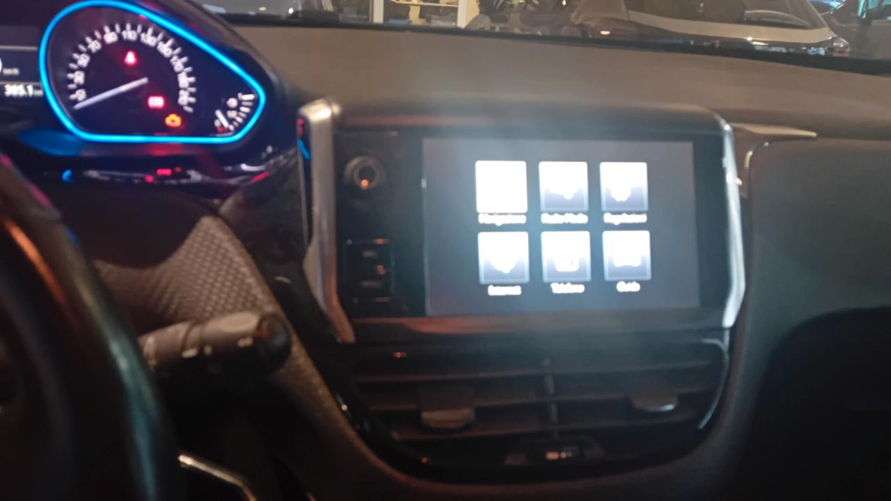 Peugeot 2008 BlueHDi 120 S&S Allure