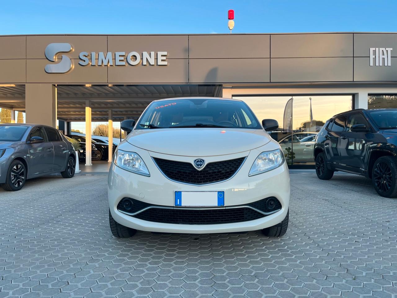 Lancia Ypsilon 0.9 TwinAir 85 CV 5 porte Metano Ecochic Gold