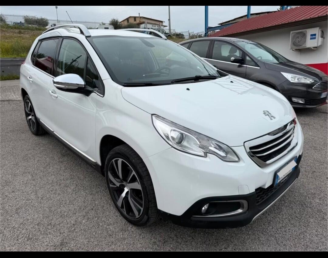 Peugeot 2008 1.6 e-HDi 92 CV "Allure" NAVI