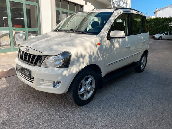 Mahindra XUV500 2.2 16V AWD W6