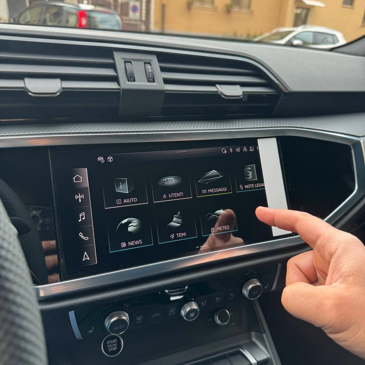 Audi Q3 SPB 35 TDI S tronic Identity Black + TETTO Pronta Consegna