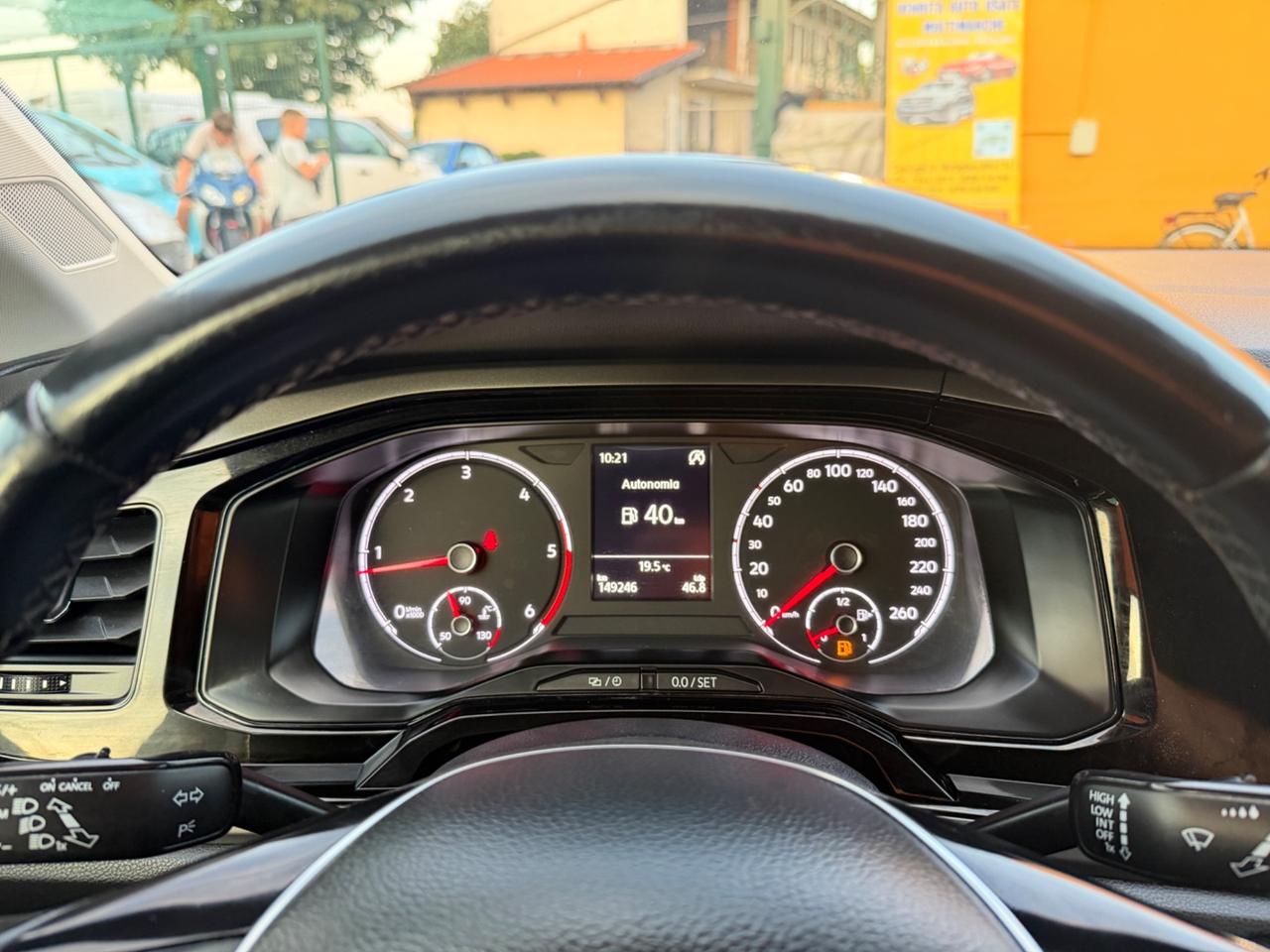 Volkswagen Polo 1.6 TDI ok per neopatentati