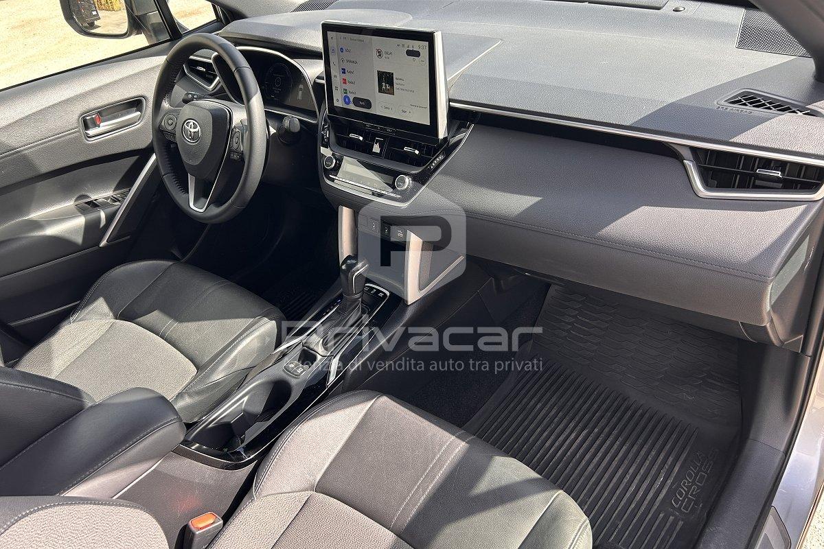 TOYOTA Corolla Cross 2.0 Hybrid 197 CV E-CVT Trend