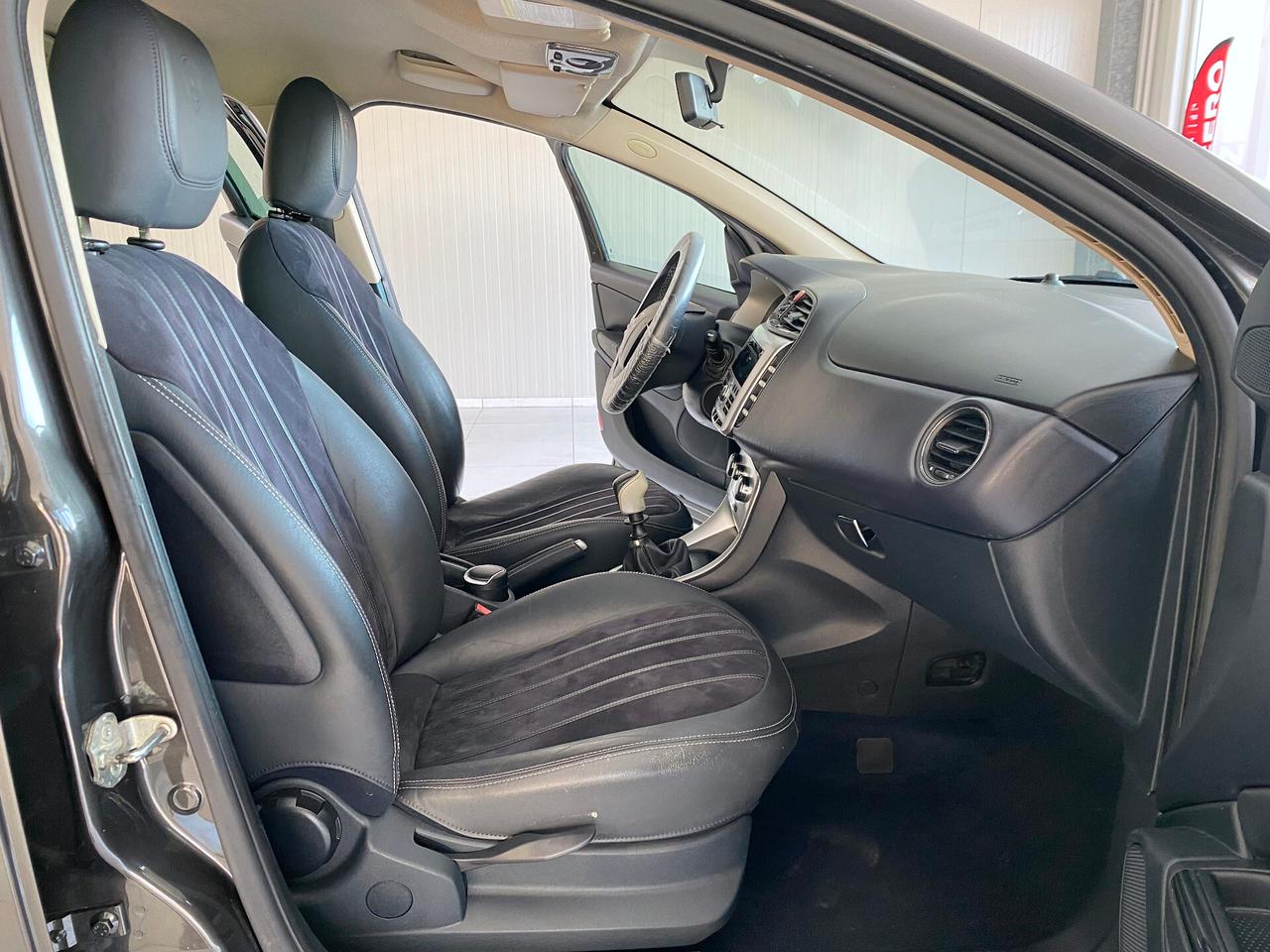 Lancia Delta 1.6 MJT DPF Silver