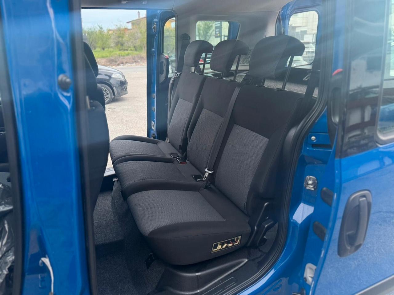 Fiat Doblo Doblò 2.0 MJT PC Combi SX