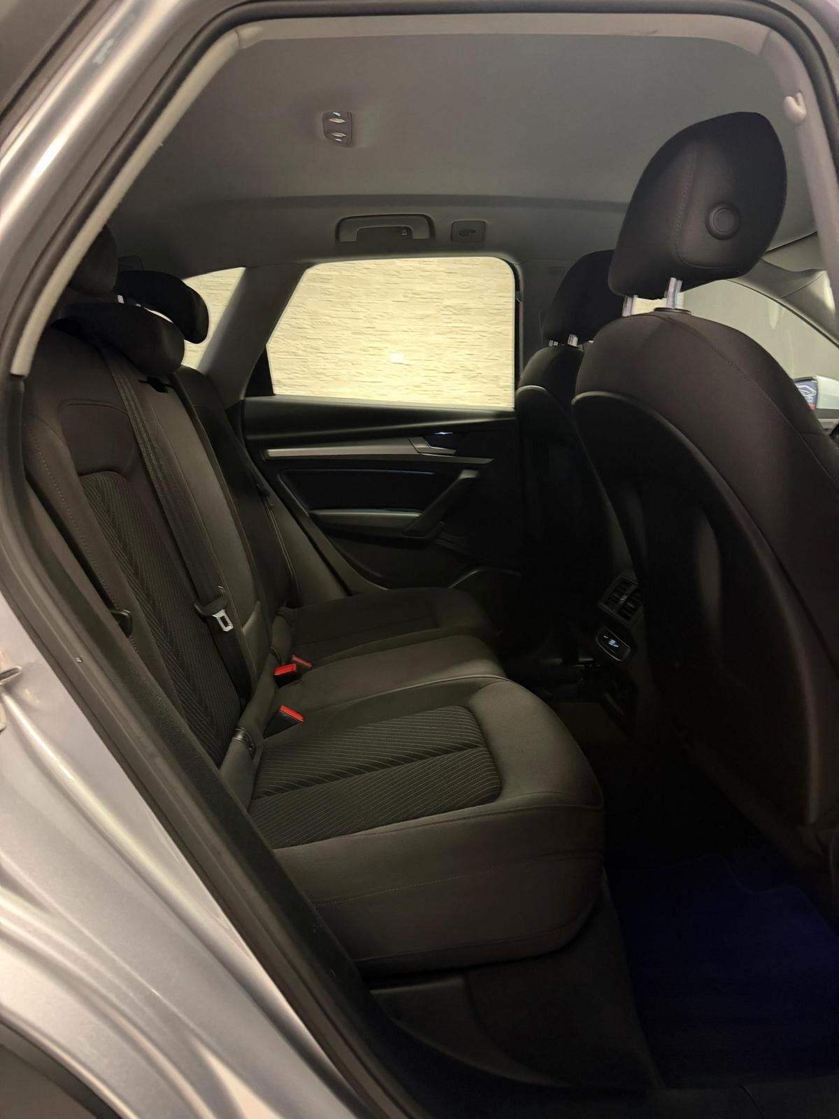Audi Q5 35 TDI S tronic Business