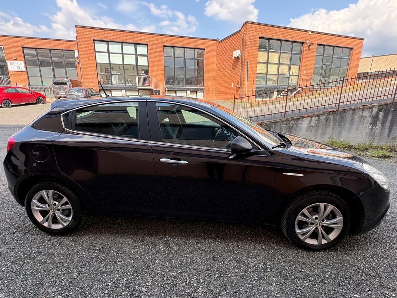 Alfa Romeo Giulietta 1.6 JTDm-2 105 CV Distinctive