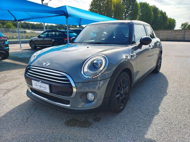 MINI Cooper 1.5 5 porte