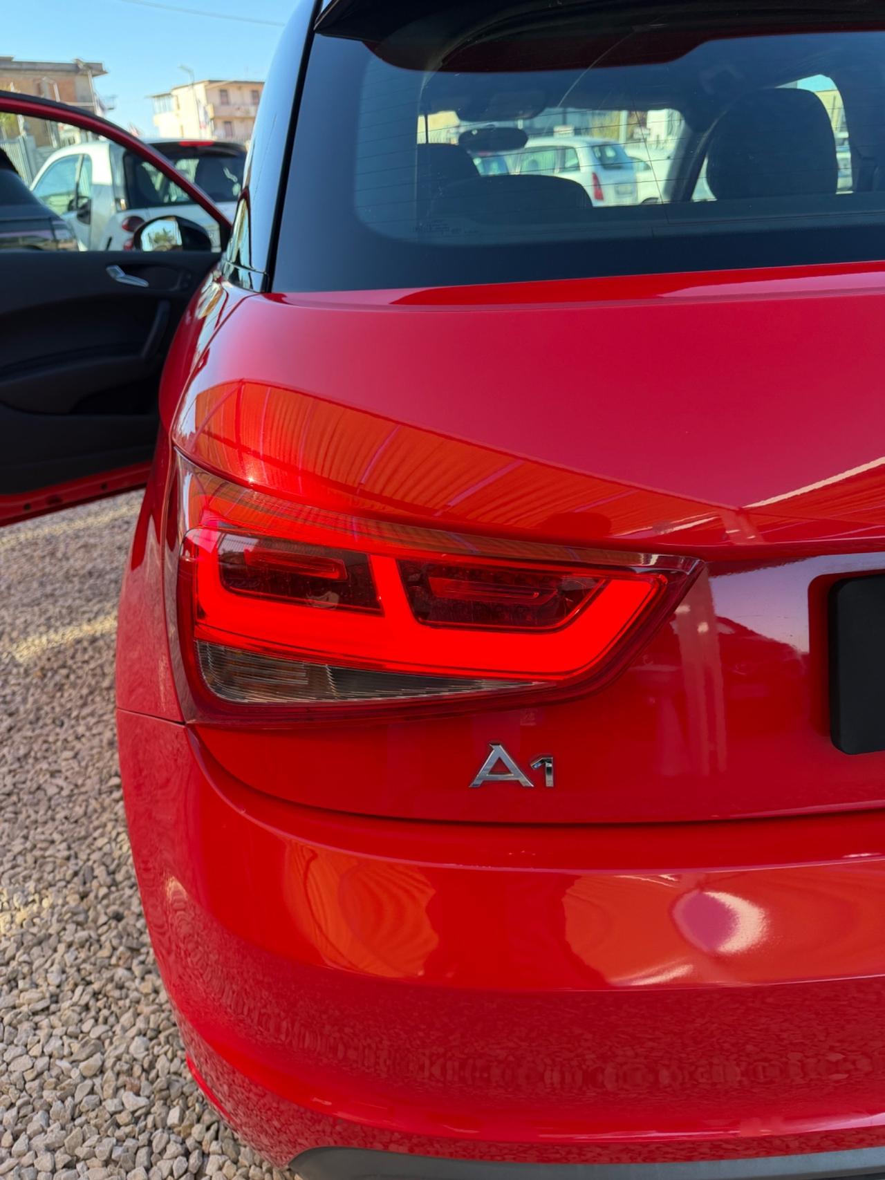 Audi A1 1.6 TDI S line edition
