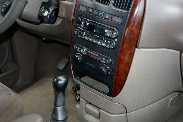 Chrysler Voyager 2.5 CRD LE * 7 POSTI *