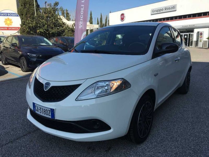 Lancia Ypsilon New 5 porte My18 1.2 69 Cv Start&Stop Gold