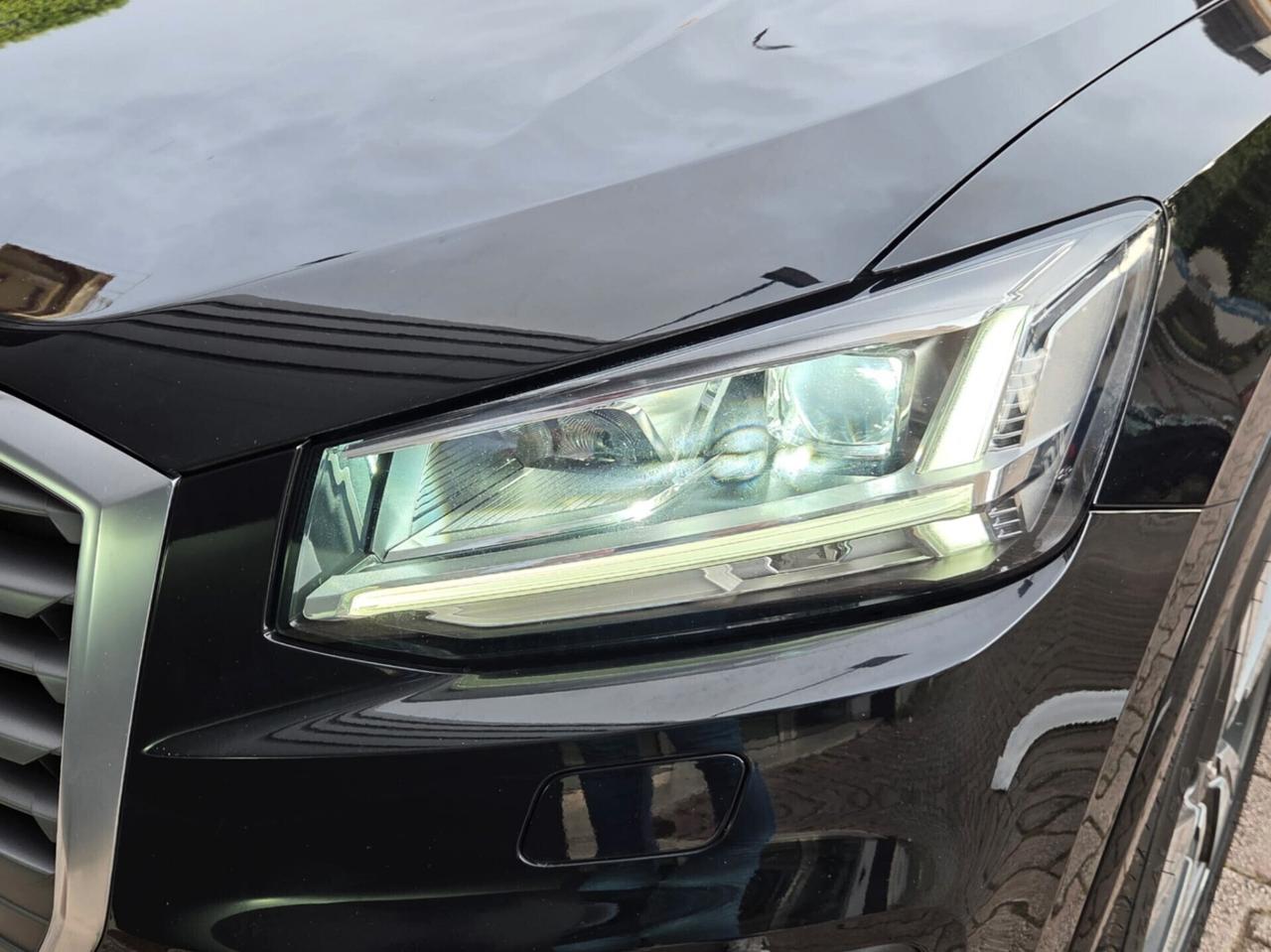 Audi Q2 30 TDI S tronic Admired TELECAMERA