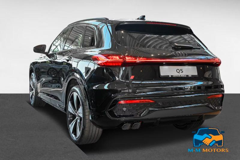 AUDI Q5 TDI quattro S tronic