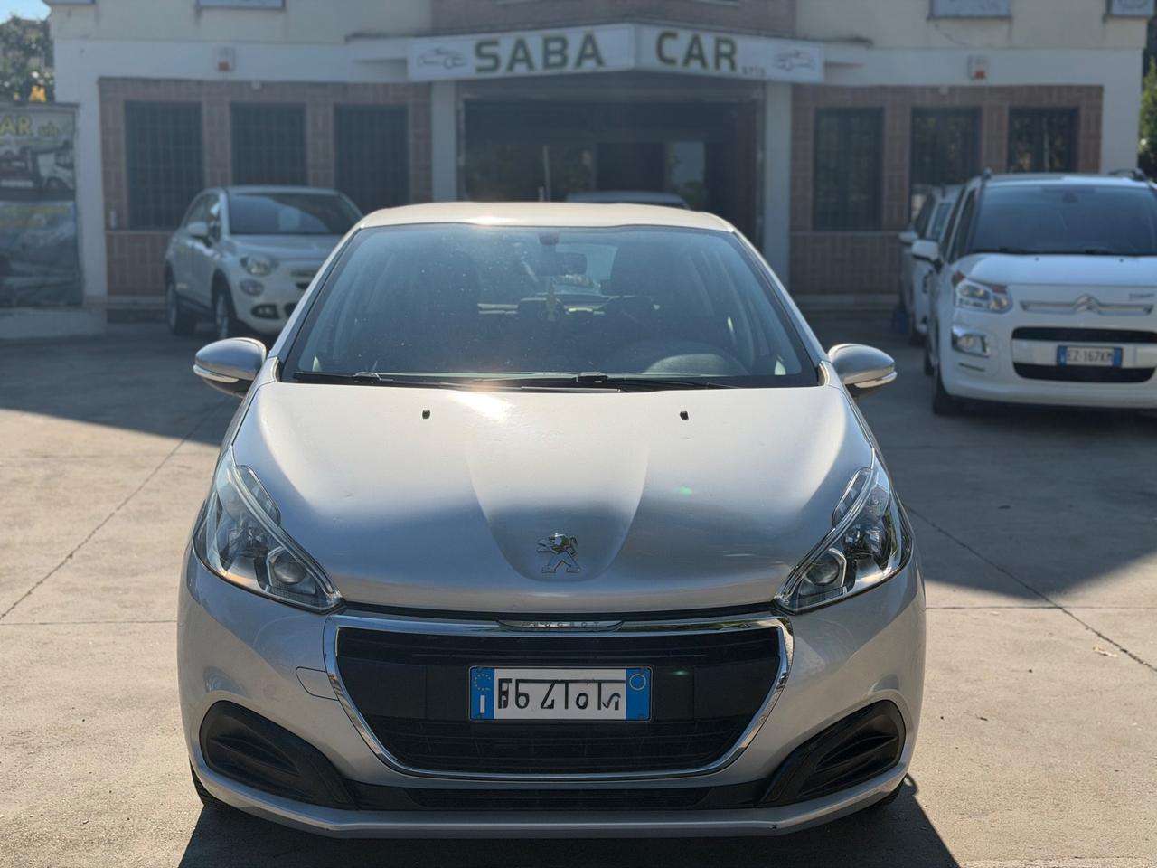 Peugeot 208 1.2 benzina