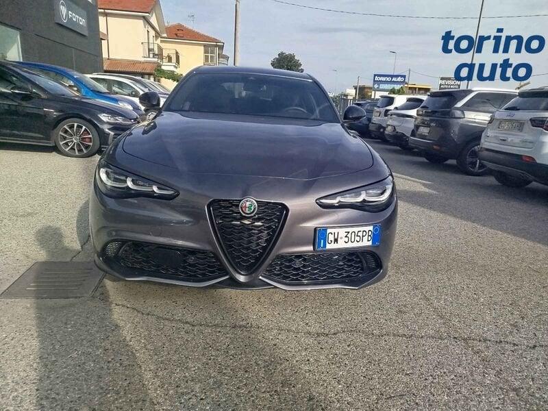 Alfa Romeo Giulia Q4 VELOCE