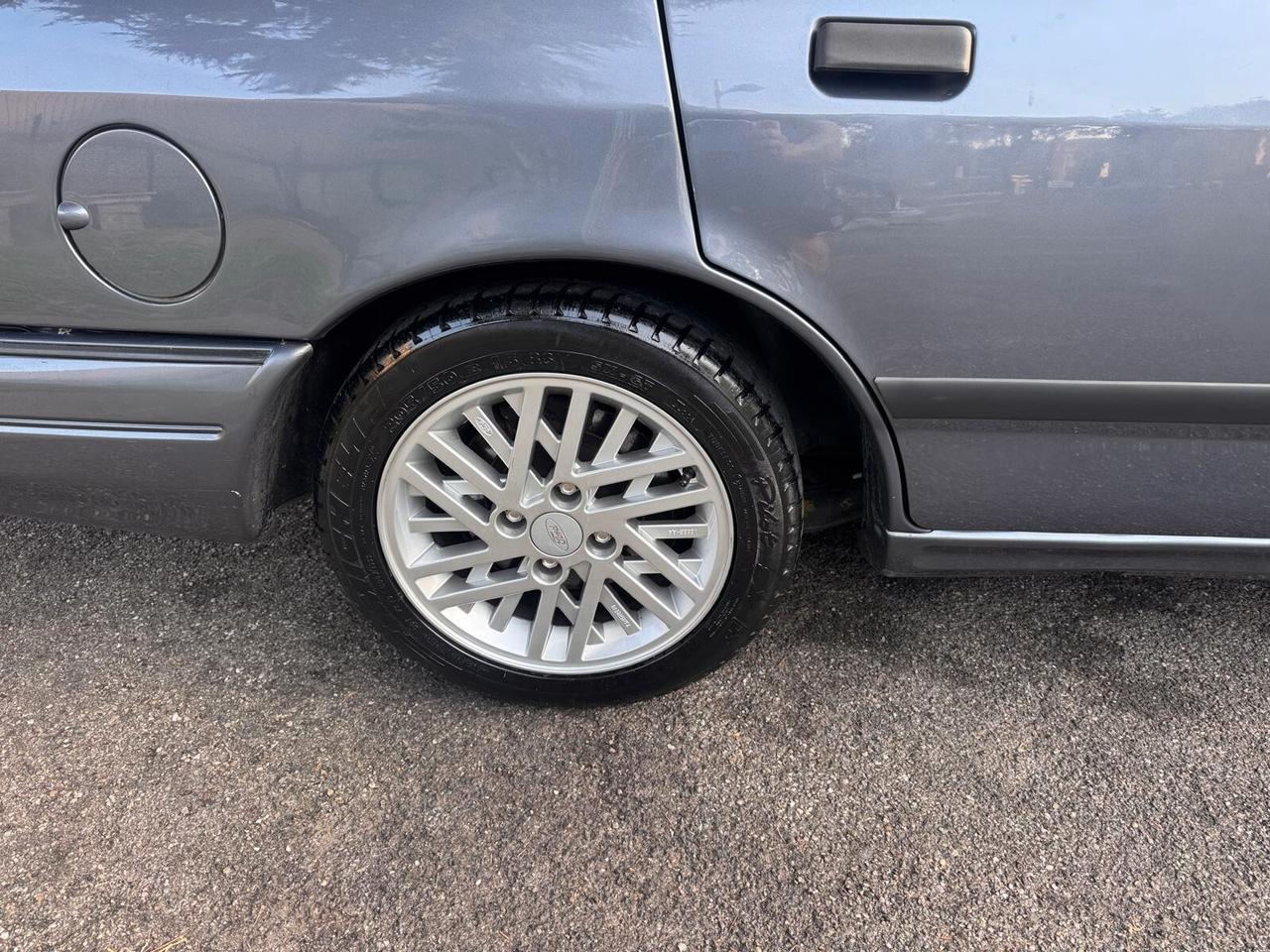 Ford Sierra 2.0i turbo 16V 4p. RS Cosworth
