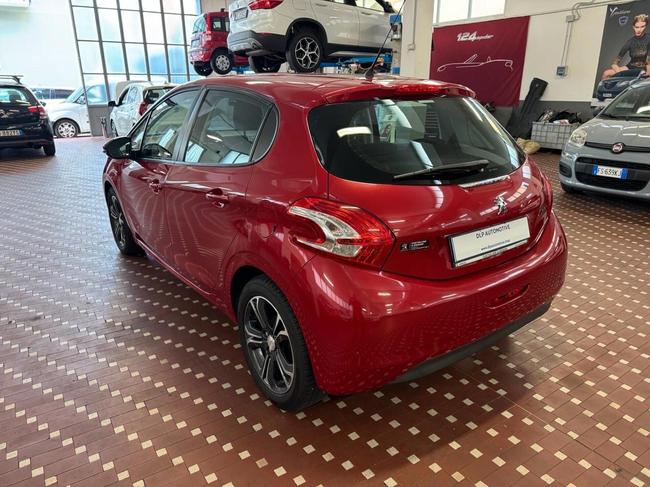Peugeot 208 PureTech 82 5 porte Allure - IDEALE PER NEOPATENTATI