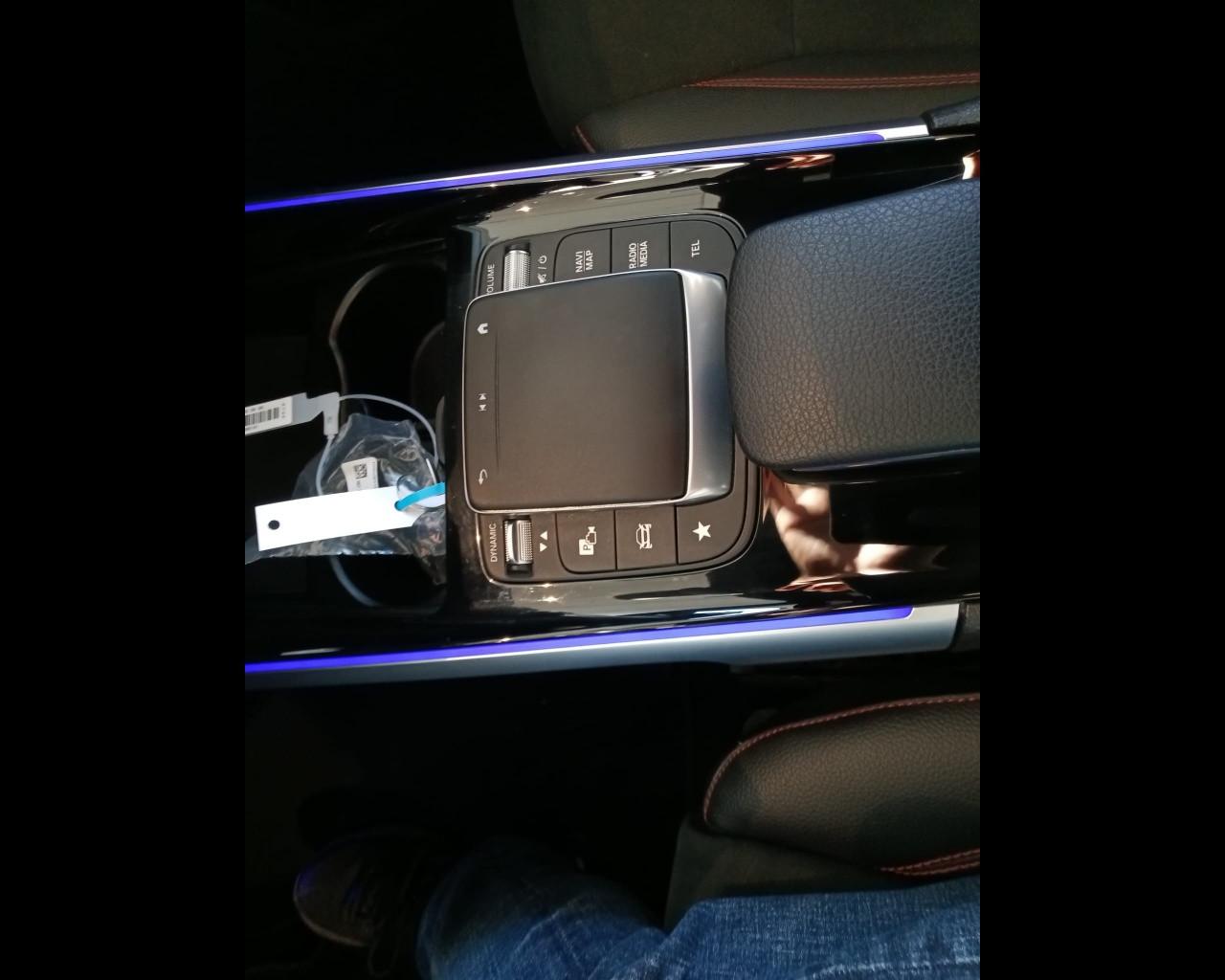 Mercedes-Benz GLB - X247 2019 - GLB 180 d Premium Easy Tech auto